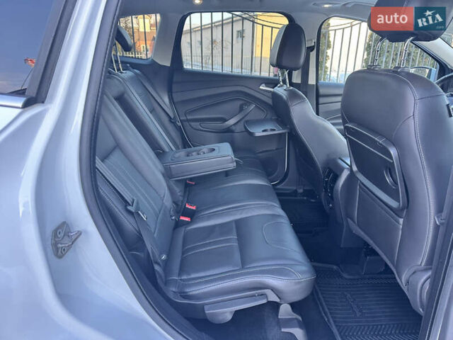 Білий Форд Куга, об'ємом двигуна 2 л та пробігом 258 тис. км за 15500 $, фото 17 на Automoto.ua