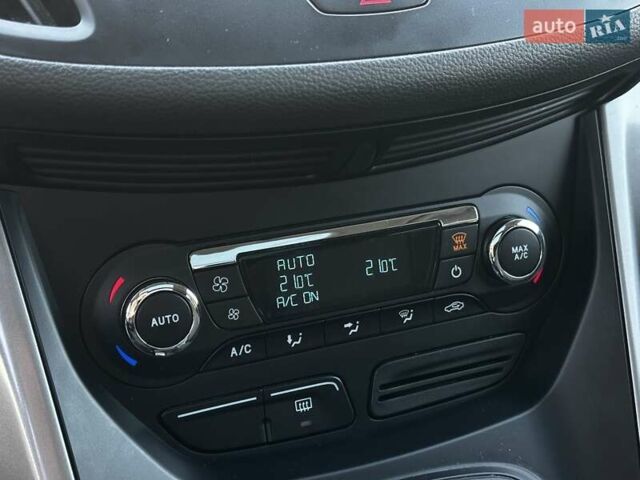 Білий Форд Куга, об'ємом двигуна 2 л та пробігом 170 тис. км за 13499 $, фото 22 на Automoto.ua