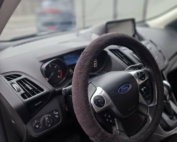 Білий Форд Куга, об'ємом двигуна 2 л та пробігом 183 тис. км за 13500 $, фото 1 на Automoto.ua