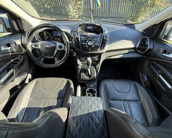 Форд Куга 2014 в Славском на Automoto.ua Белый Форд Куга, объемом двигателя 2 л и пробегом 123 тыс. км за 15600 $, фото 6 на Automoto.ua