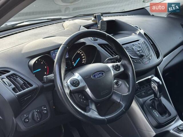 Білий Форд Куга, об'ємом двигуна 2 л та пробігом 170 тис. км за 13499 $, фото 16 на Automoto.ua