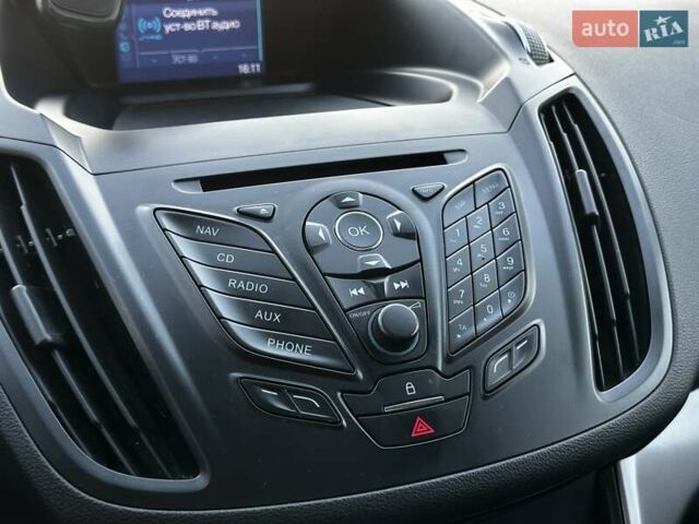 Білий Форд Куга, об'ємом двигуна 2 л та пробігом 170 тис. км за 13499 $, фото 23 на Automoto.ua