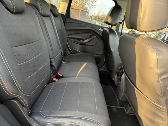 Белый Форд Куга, объемом двигателя 2 л и пробегом 140 тыс. км за 14000 $, фото 6 на Automoto.ua