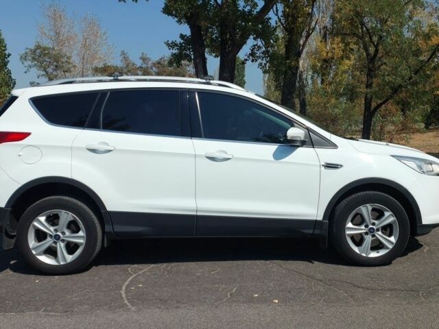 Белый Форд Куга, объемом двигателя 2 л и пробегом 303 тыс. км за 14000 $, фото 1 на Automoto.ua