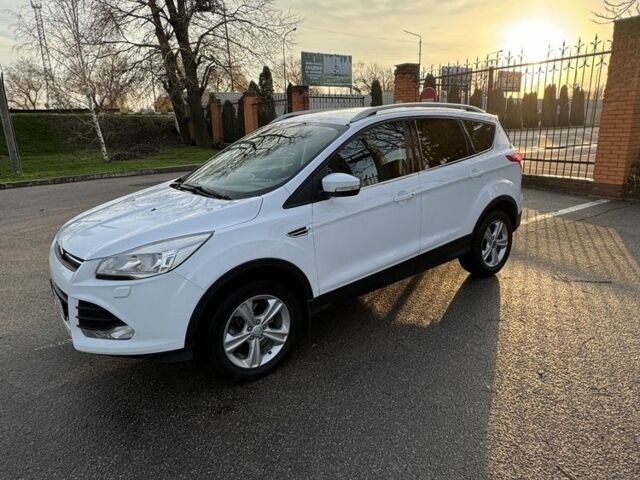 Белый Форд Куга, объемом двигателя 2 л и пробегом 140 тыс. км за 14000 $, фото 2 на Automoto.ua