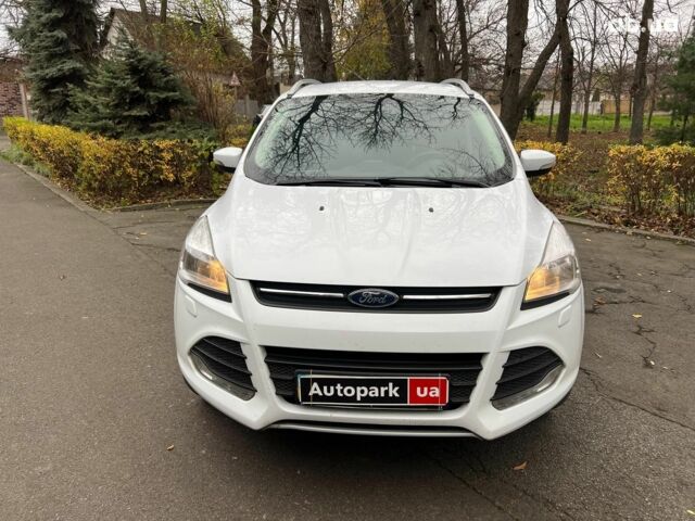 Белый Форд Куга, объемом двигателя 2 л и пробегом 211 тыс. км за 12990 $, фото 1 на Automoto.ua