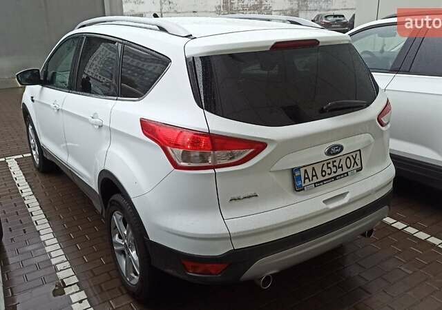 Білий Форд Куга, об'ємом двигуна 2 л та пробігом 236 тис. км за 14000 $, фото 2 на Automoto.ua