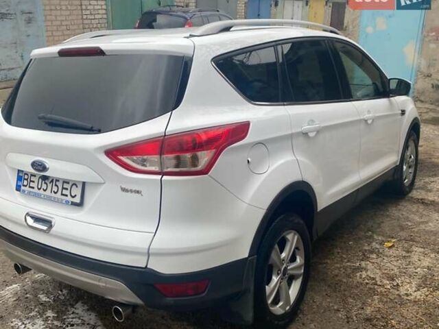Белый Форд Куга, объемом двигателя 2 л и пробегом 152 тыс. км за 14500 $, фото 2 на Automoto.ua