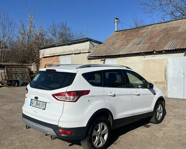 Белый Форд Куга, объемом двигателя 2 л и пробегом 167 тыс. км за 14000 $, фото 3 на Automoto.ua