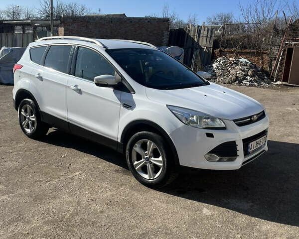 Белый Форд Куга, объемом двигателя 2 л и пробегом 167 тыс. км за 14000 $, фото 5 на Automoto.ua