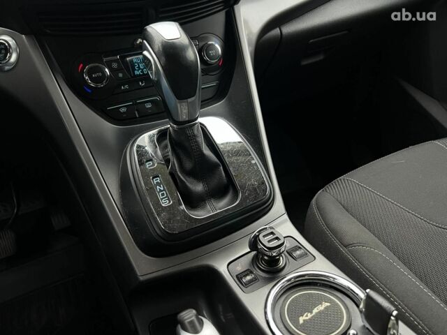 Белый Форд Куга, объемом двигателя 2 л и пробегом 211 тыс. км за 12990 $, фото 17 на Automoto.ua