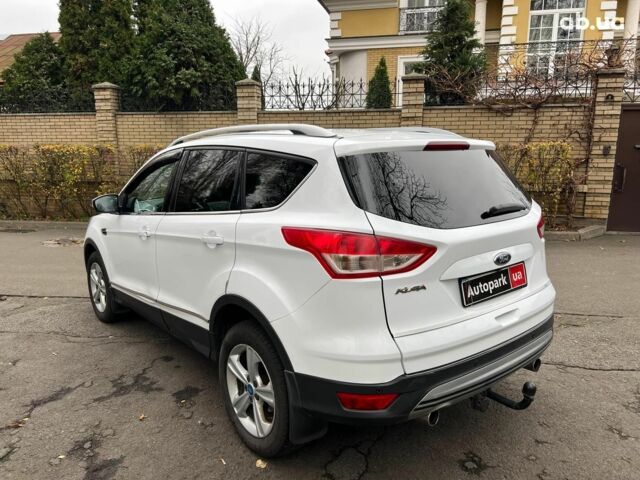 Белый Форд Куга, объемом двигателя 2 л и пробегом 211 тыс. км за 12990 $, фото 6 на Automoto.ua