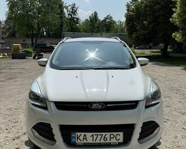 Белый Форд Куга, объемом двигателя 2 л и пробегом 130 тыс. км за 12990 $, фото 9 на Automoto.ua