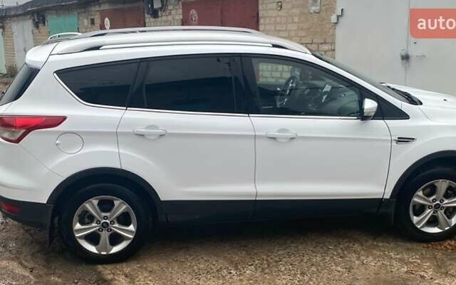 Белый Форд Куга, объемом двигателя 2 л и пробегом 152 тыс. км за 14500 $, фото 12 на Automoto.ua