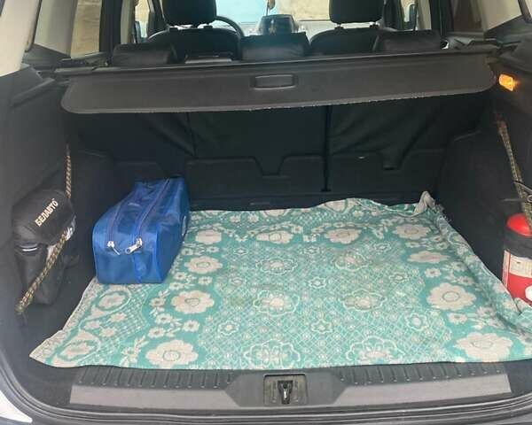 Белый Форд Куга, объемом двигателя 2 л и пробегом 152 тыс. км за 14500 $, фото 9 на Automoto.ua