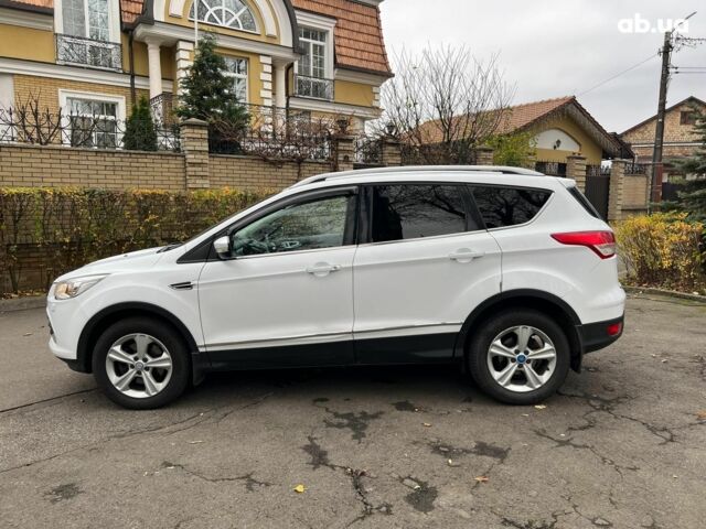 Белый Форд Куга, объемом двигателя 2 л и пробегом 211 тыс. км за 12990 $, фото 7 на Automoto.ua