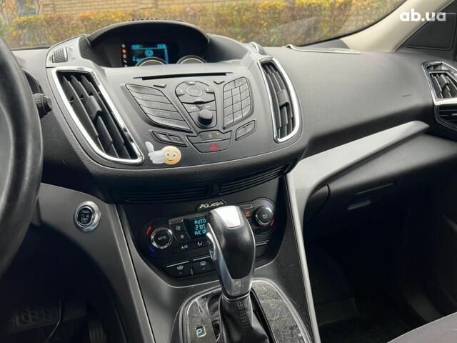 Белый Форд Куга, объемом двигателя 2 л и пробегом 211 тыс. км за 12990 $, фото 16 на Automoto.ua