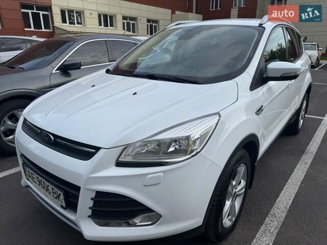 Білий Форд Куга, об'ємом двигуна 2 л та пробігом 86 тис. км за 16500 $, фото 2 на Automoto.ua