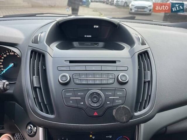 Белый Форд Куга, объемом двигателя 1.5 л и пробегом 205 тыс. км за 12700 $, фото 19 на Automoto.ua