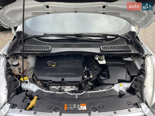 Белый Форд Куга, объемом двигателя 1.5 л и пробегом 205 тыс. км за 12700 $, фото 9 на Automoto.ua