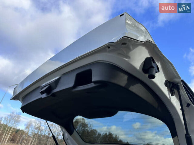 Белый Форд Куга, объемом двигателя 2 л и пробегом 155 тыс. км за 15700 $, фото 23 на Automoto.ua