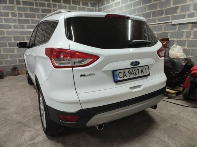 Белый Форд Куга, объемом двигателя 2 л и пробегом 136 тыс. км за 16000 $, фото 4 на Automoto.ua