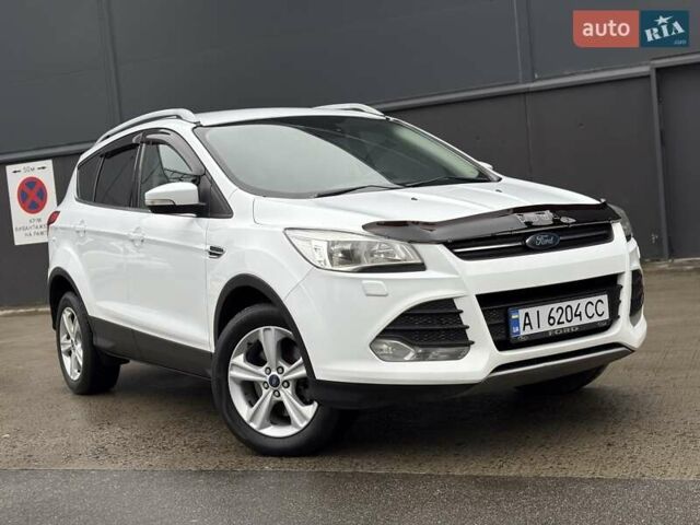 Білий Форд Куга, об'ємом двигуна 2 л та пробігом 291 тис. км за 9950 $, фото 14 на Automoto.ua