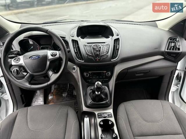 Білий Форд Куга, об'ємом двигуна 2 л та пробігом 291 тис. км за 9950 $, фото 18 на Automoto.ua