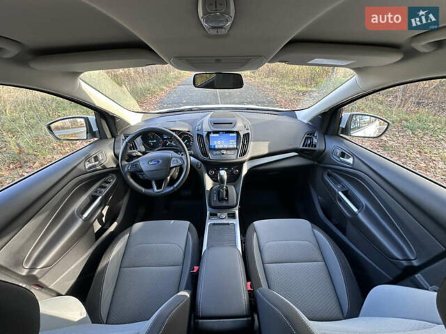 Белый Форд Куга, объемом двигателя 2 л и пробегом 155 тыс. км за 15700 $, фото 37 на Automoto.ua