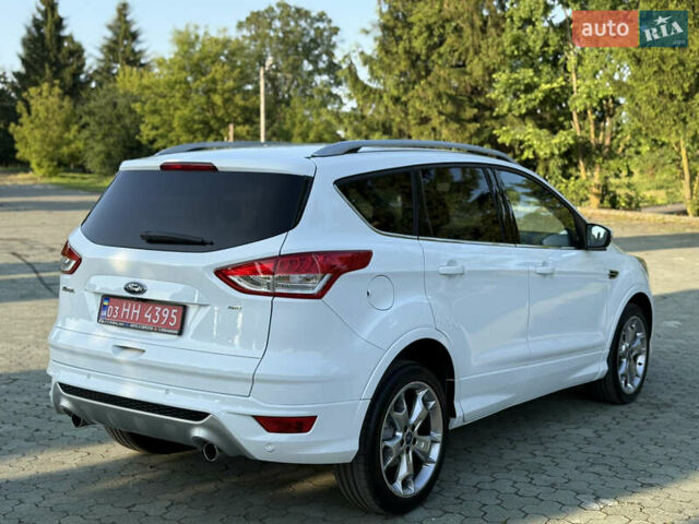 Белый Форд Куга, объемом двигателя 2 л и пробегом 209 тыс. км за 16200 $, фото 5 на Automoto.ua