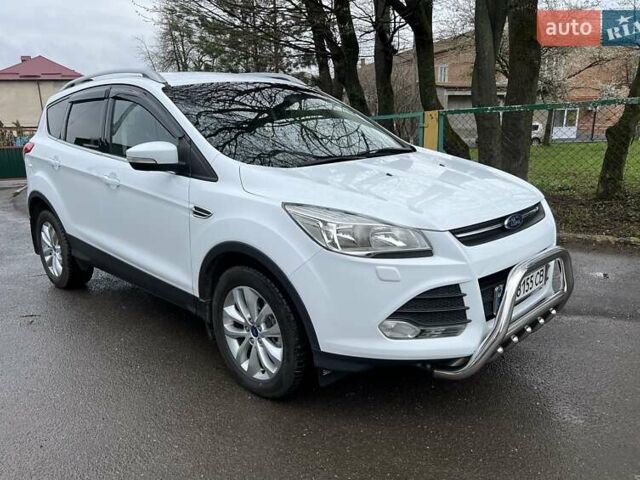 Білий Форд Куга, об'ємом двигуна 2 л та пробігом 64 тис. км за 16800 $, фото 1 на Automoto.ua