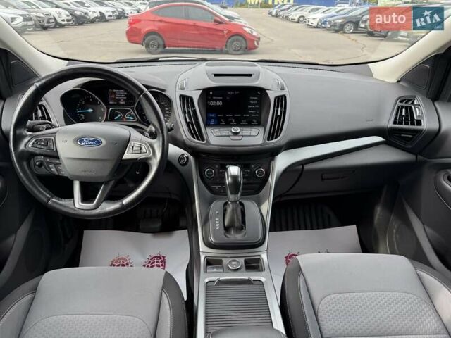 Белый Форд Куга, объемом двигателя 2 л и пробегом 98 тыс. км за 17900 $, фото 16 на Automoto.ua