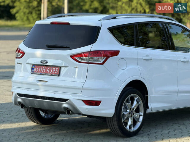 Белый Форд Куга, объемом двигателя 2 л и пробегом 209 тыс. км за 16200 $, фото 4 на Automoto.ua