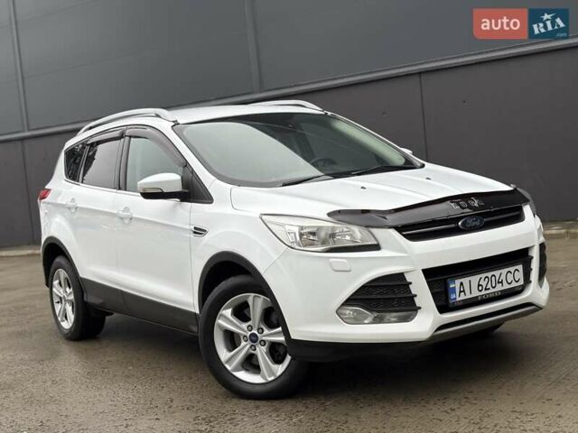 Білий Форд Куга, об'ємом двигуна 2 л та пробігом 291 тис. км за 9950 $, фото 4 на Automoto.ua