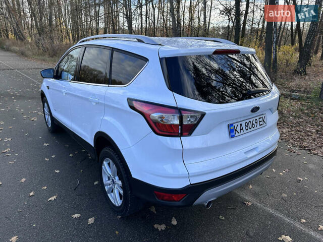 Белый Форд Куга, объемом двигателя 2 л и пробегом 155 тыс. км за 15700 $, фото 12 на Automoto.ua