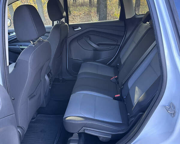 Белый Форд Куга, объемом двигателя 2 л и пробегом 155 тыс. км за 15700 $, фото 63 на Automoto.ua