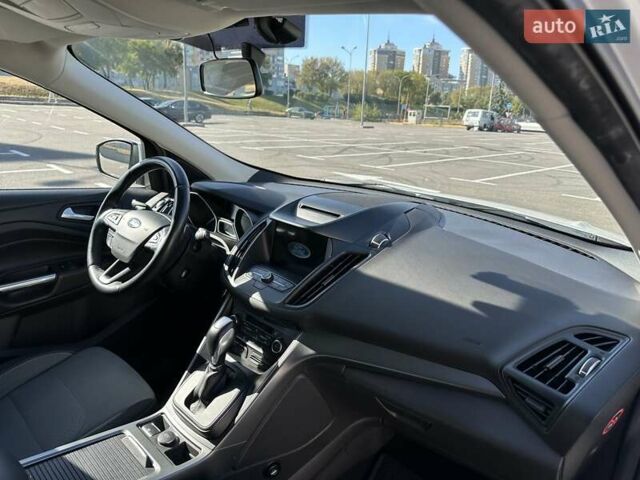 Белый Форд Куга, объемом двигателя 2 л и пробегом 155 тыс. км за 16300 $, фото 32 на Automoto.ua