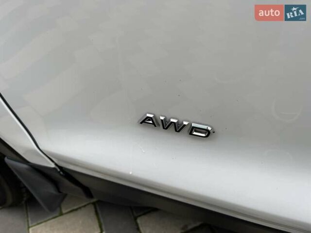 Белый Форд Куга, объемом двигателя 2 л и пробегом 133 тыс. км за 16900 $, фото 8 на Automoto.ua