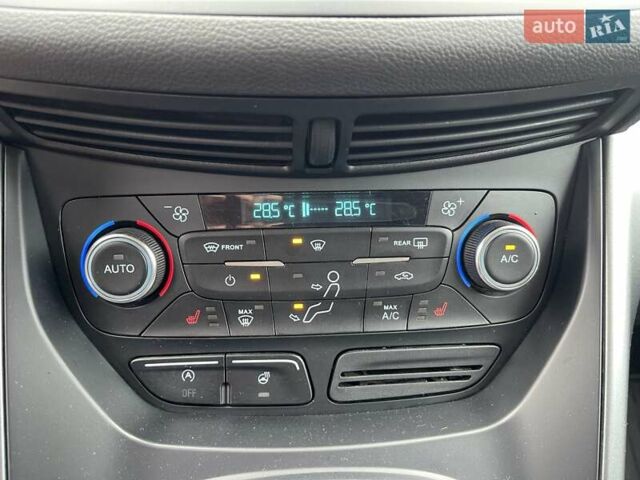 Белый Форд Куга, объемом двигателя 2 л и пробегом 133 тыс. км за 16900 $, фото 16 на Automoto.ua