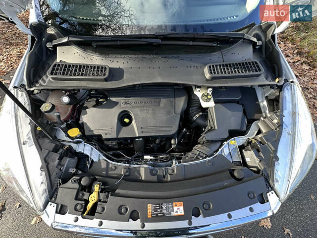 Белый Форд Куга, объемом двигателя 2 л и пробегом 155 тыс. км за 15700 $, фото 70 на Automoto.ua