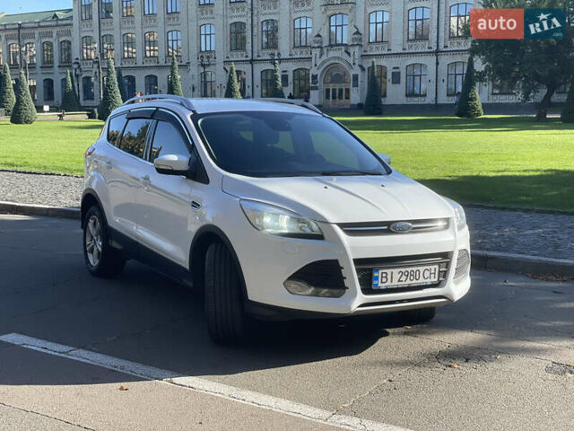 Белый Форд Куга, объемом двигателя 2 л и пробегом 119 тыс. км за 17300 $, фото 26 на Automoto.ua