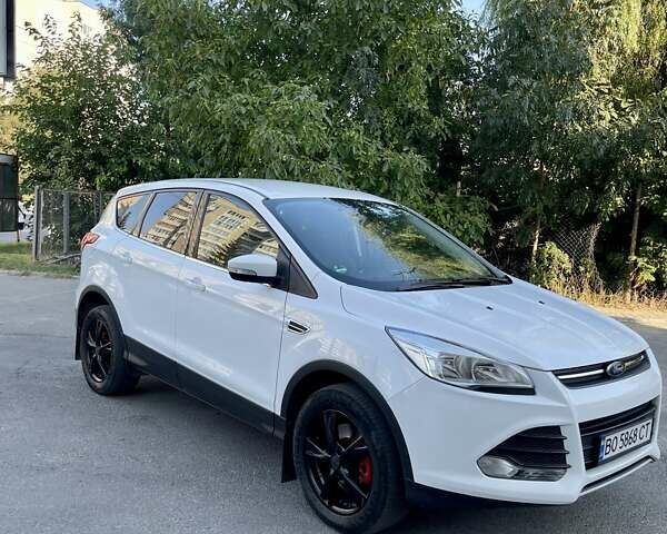 Белый Форд Куга, объемом двигателя 2 л и пробегом 197 тыс. км за 16300 $, фото 6 на Automoto.ua