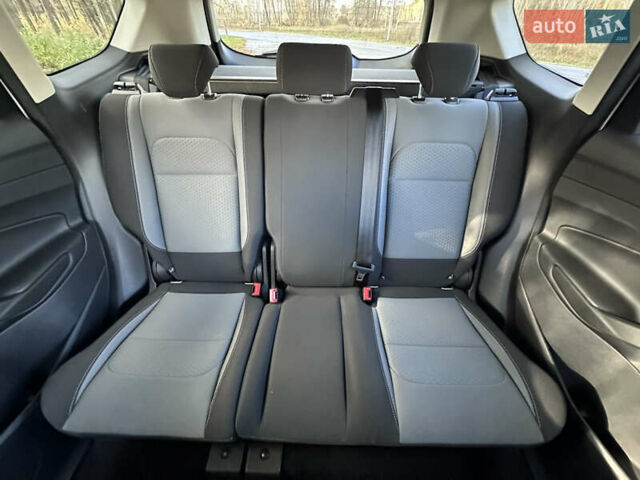 Белый Форд Куга, объемом двигателя 2 л и пробегом 155 тыс. км за 15700 $, фото 62 на Automoto.ua