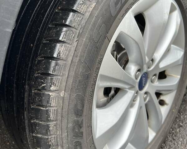 Білий Форд Куга, об'ємом двигуна 2 л та пробігом 64 тис. км за 16800 $, фото 11 на Automoto.ua