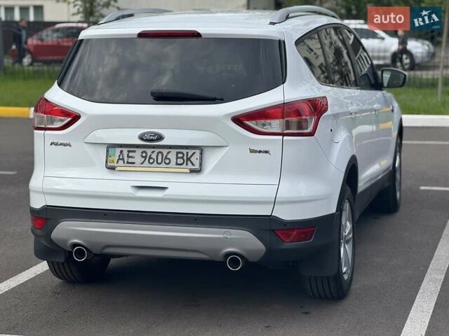 Білий Форд Куга, об'ємом двигуна 2 л та пробігом 86 тис. км за 16500 $, фото 17 на Automoto.ua