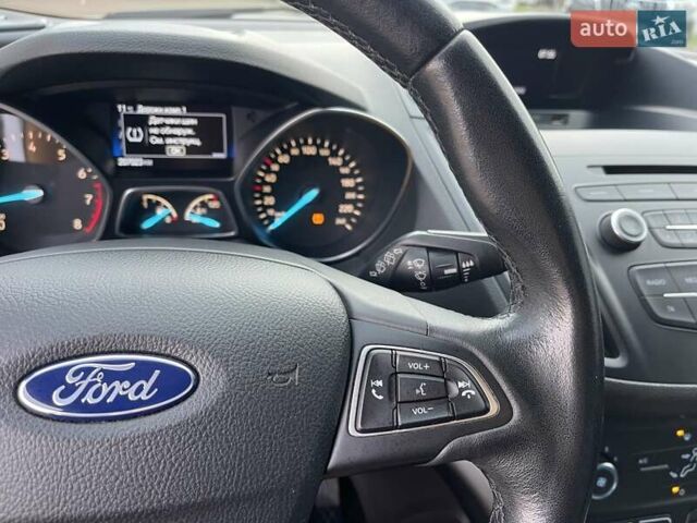 Белый Форд Куга, объемом двигателя 1.5 л и пробегом 205 тыс. км за 12700 $, фото 15 на Automoto.ua