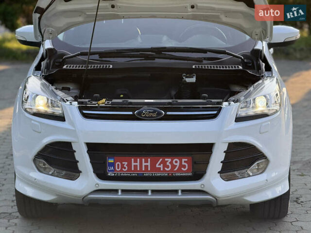 Белый Форд Куга, объемом двигателя 2 л и пробегом 209 тыс. км за 16200 $, фото 98 на Automoto.ua