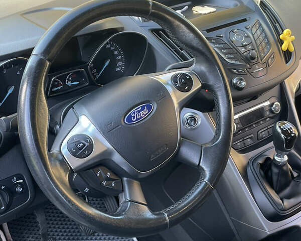 Белый Форд Куга, объемом двигателя 2 л и пробегом 119 тыс. км за 17300 $, фото 18 на Automoto.ua