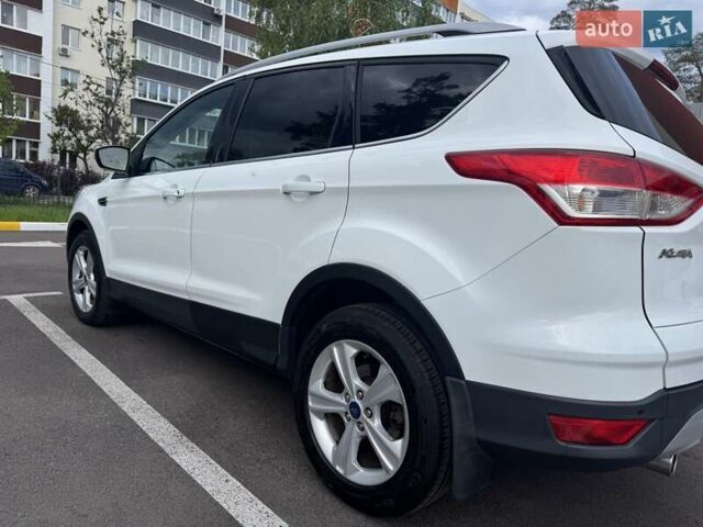 Білий Форд Куга, об'ємом двигуна 2 л та пробігом 86 тис. км за 16500 $, фото 10 на Automoto.ua