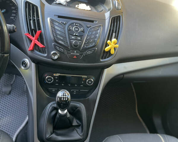 Белый Форд Куга, объемом двигателя 2 л и пробегом 119 тыс. км за 17300 $, фото 32 на Automoto.ua